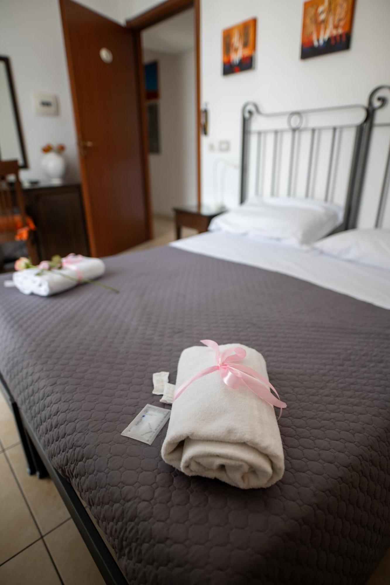 B&B Regina Carolina Caltagirone Zewnętrze zdjęcie