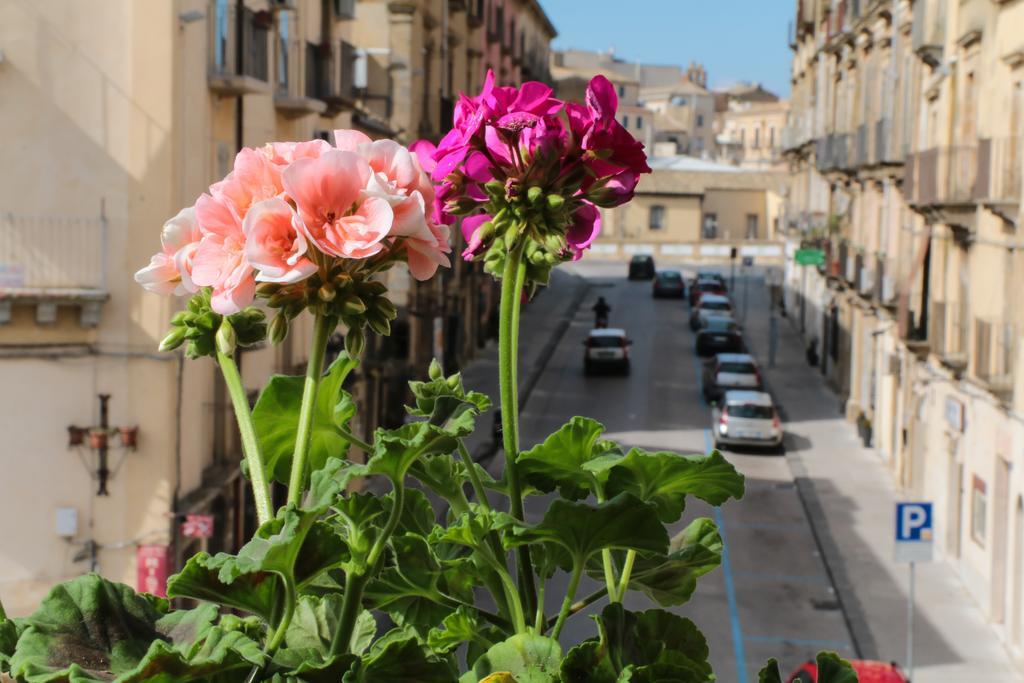 B&B Regina Carolina Caltagirone Zewnętrze zdjęcie