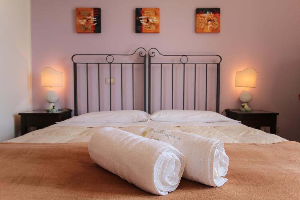 B&B Regina Carolina Caltagirone Zewnętrze zdjęcie